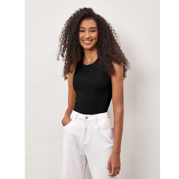 Black Tank Top Racerback Round Neck Slim Fit Stretchy Basic - Picture 3 of 9